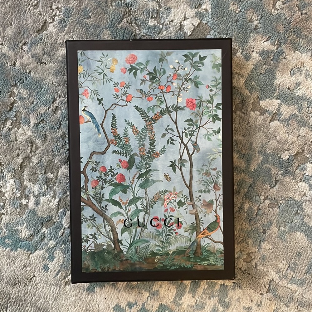 Preowned Authentic good condition Gucci iPhone 6 case - Picture 4 of 4